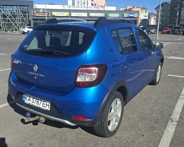 Рено Сандеро СтэпВэй 2013 в Киеве на Automoto.ua Синий Рено Сандеро СтэпВэй, объемом двигателя 1.5 л и пробегом 234 тыс. км за 6700 $, фото 6 на Automoto.ua