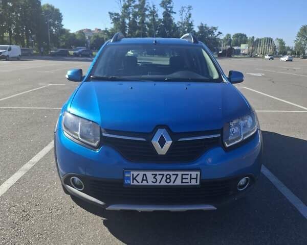 Рено Сандеро СтэпВэй 2013 в Киеве на Automoto.ua Синий Рено Сандеро СтэпВэй, объемом двигателя 1.5 л и пробегом 234 тыс. км за 6700 $, фото 2 на Automoto.ua