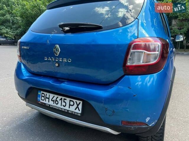 Синий Рено Сандеро СтэпВэй, объемом двигателя 1.5 л и пробегом 140 тыс. км за 5600 $, фото 14 на Automoto.ua