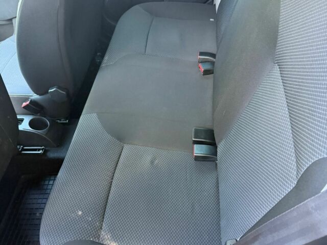 Белый Рено Сандеро, объемом двигателя 1.1 л и пробегом 116 тыс. км за 5300 $, фото 6 на Automoto.ua