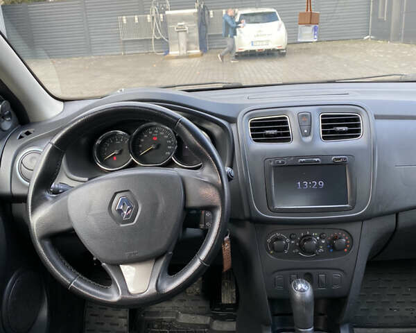 Белый Рено Сандеро, объемом двигателя 1.15 л и пробегом 228 тыс. км за 5200 $, фото 25 на Automoto.ua