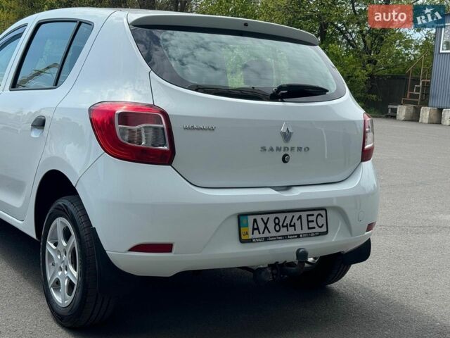 Белый Рено Сандеро, объемом двигателя 1.46 л и пробегом 135 тыс. км за 8400 $, фото 43 на Automoto.ua