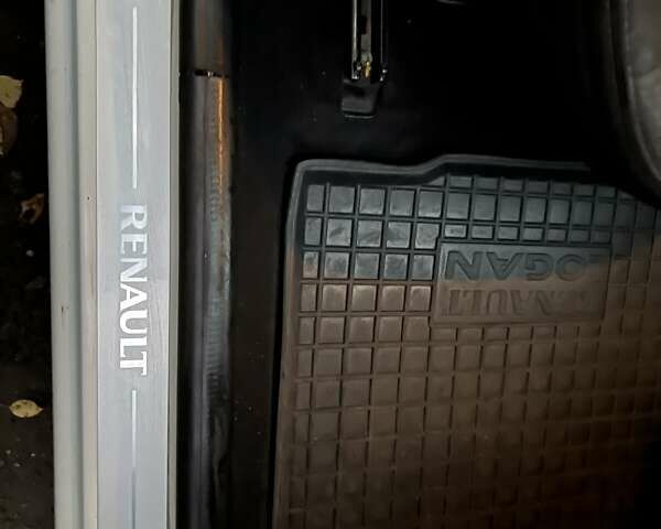 Білий Рено Сандеро, об'ємом двигуна 1.15 л та пробігом 167 тис. км за 5990 $, фото 27 на Automoto.ua