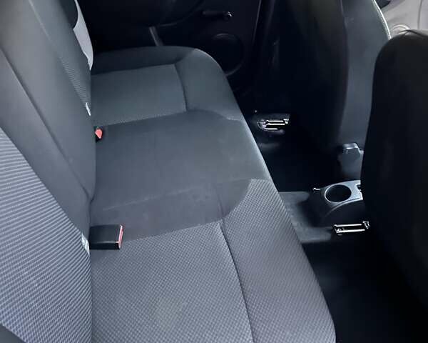 Білий Рено Сандеро, об'ємом двигуна 1.15 л та пробігом 167 тис. км за 5990 $, фото 18 на Automoto.ua