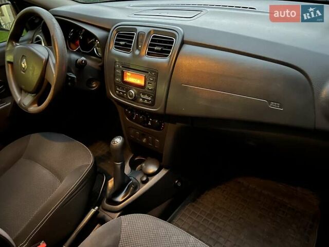 Білий Рено Сандеро, об'ємом двигуна 1.15 л та пробігом 167 тис. км за 5990 $, фото 25 на Automoto.ua