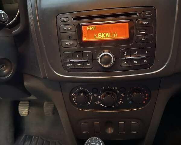 Білий Рено Сандеро, об'ємом двигуна 1.15 л та пробігом 167 тис. км за 5990 $, фото 20 на Automoto.ua