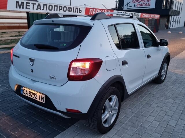 Белый Рено Сандеро, объемом двигателя 1.5 л и пробегом 101 тыс. км за 8800 $, фото 3 на Automoto.ua