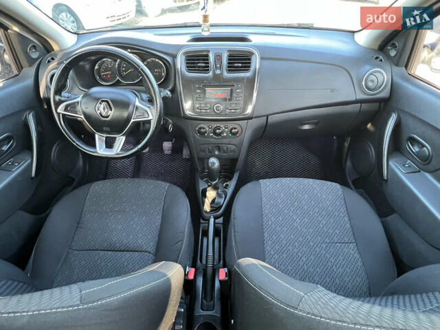 Білий Рено Сандеро, об'ємом двигуна 1.15 л та пробігом 281 тис. км за 4850 $, фото 14 на Automoto.ua