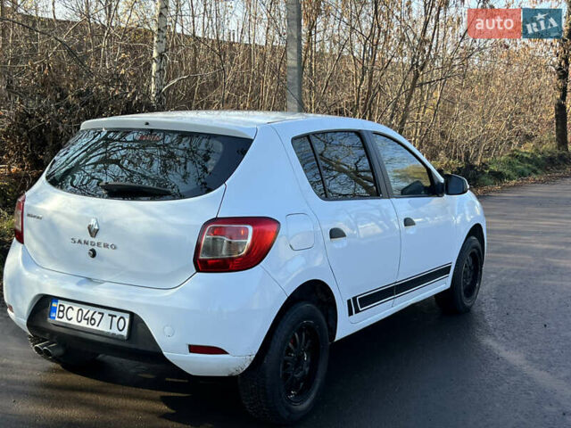 Білий Рено Сандеро, об'ємом двигуна 1.15 л та пробігом 281 тис. км за 4850 $, фото 6 на Automoto.ua