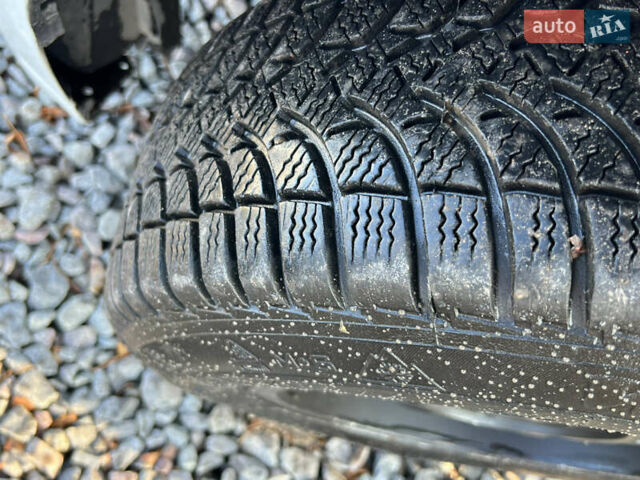 Білий Рено Сандеро, об'ємом двигуна 1.15 л та пробігом 281 тис. км за 4850 $, фото 22 на Automoto.ua