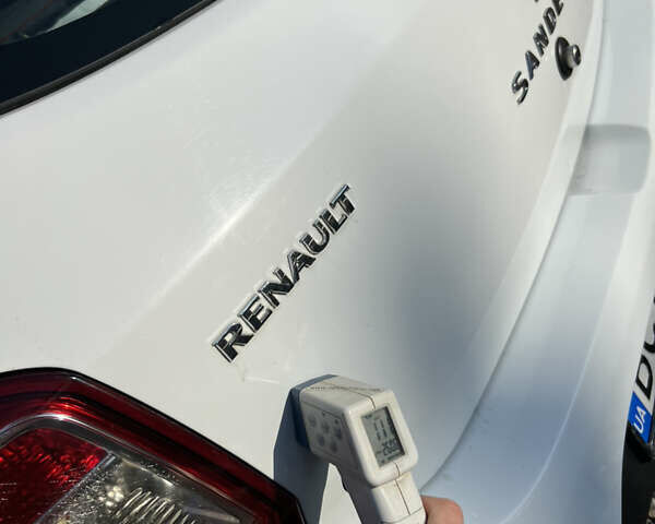 Білий Рено Сандеро, об'ємом двигуна 1.15 л та пробігом 281 тис. км за 4850 $, фото 30 на Automoto.ua