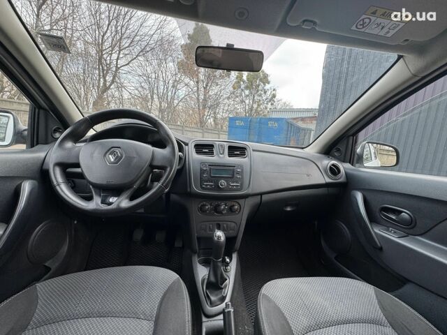 Белый Рено Сандеро, объемом двигателя 1.2 л и пробегом 152 тыс. км за 7290 $, фото 18 на Automoto.ua