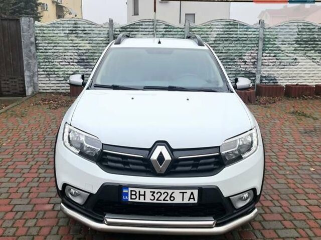 Білий Рено Сандеро, об'ємом двигуна 0.9 л та пробігом 135 тис. км за 8700 $, фото 4 на Automoto.ua