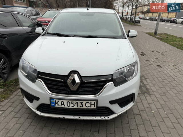 Белый Рено Сандеро, объемом двигателя 1.5 л и пробегом 227 тыс. км за 8800 $, фото 2 на Automoto.ua