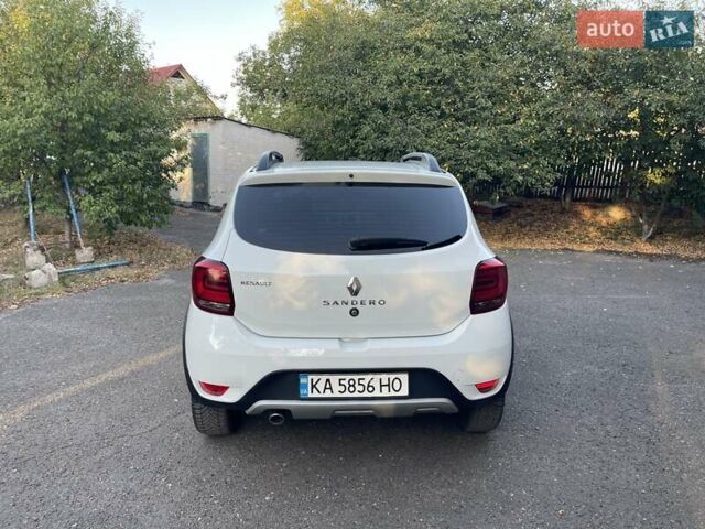 Білий Рено Сандеро, об'ємом двигуна 1.46 л та пробігом 130 тис. км за 8999 $, фото 8 на Automoto.ua