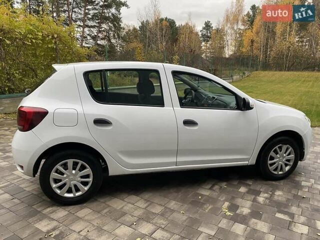 Білий Рено Сандеро, об'ємом двигуна 1.46 л та пробігом 188 тис. км за 7600 $, фото 6 на Automoto.ua