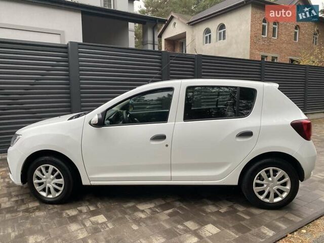 Білий Рено Сандеро, об'ємом двигуна 1.46 л та пробігом 188 тис. км за 7600 $, фото 9 на Automoto.ua