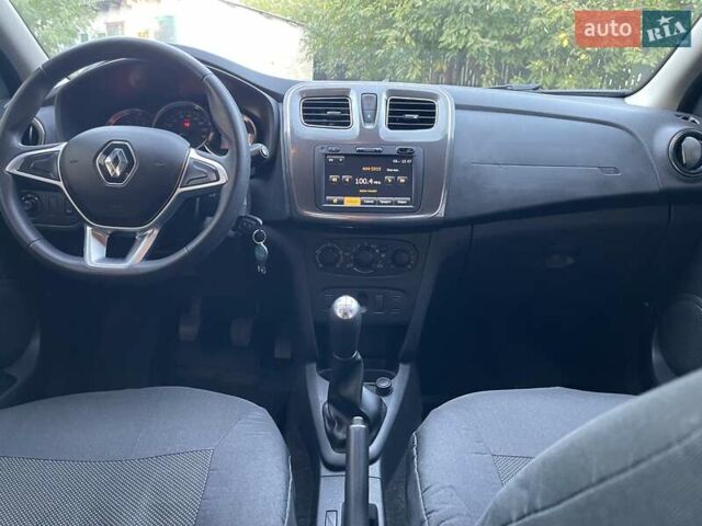Білий Рено Сандеро, об'ємом двигуна 1.46 л та пробігом 130 тис. км за 8999 $, фото 28 на Automoto.ua