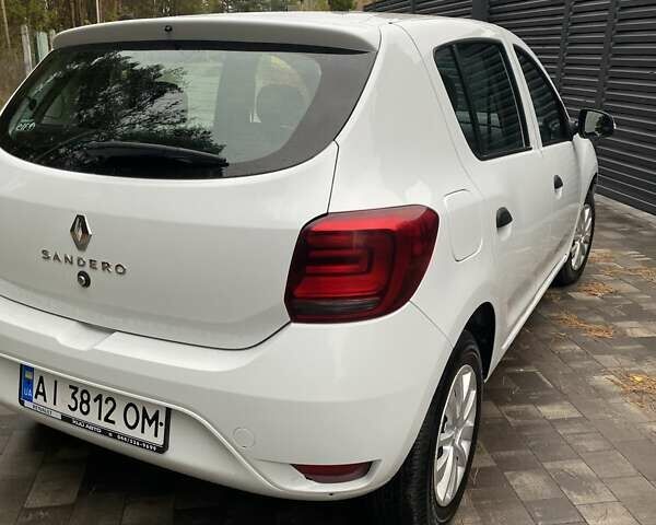 Білий Рено Сандеро, об'ємом двигуна 1.46 л та пробігом 188 тис. км за 7600 $, фото 12 на Automoto.ua