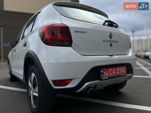 Рено Сандеро 2018 у Чернігові на Automoto.ua Білий Рено Сандеро, об'ємом двигуна 1.5 л та пробігом 174 тис. км за 9950 $, фото 5 на Automoto.ua