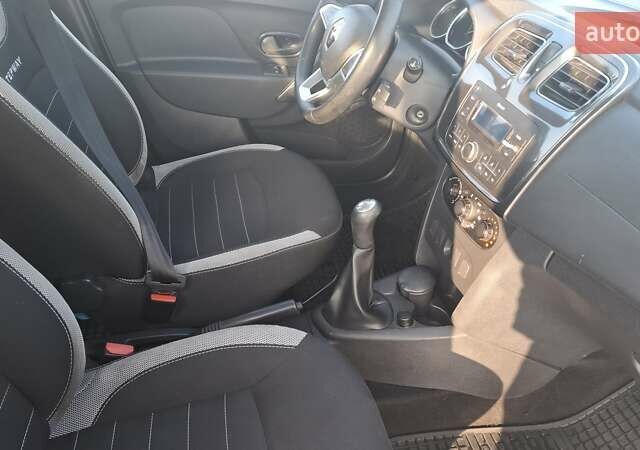 Белый Рено Сандеро, объемом двигателя 1.46 л и пробегом 132 тыс. км за 9999 $, фото 24 на Automoto.ua