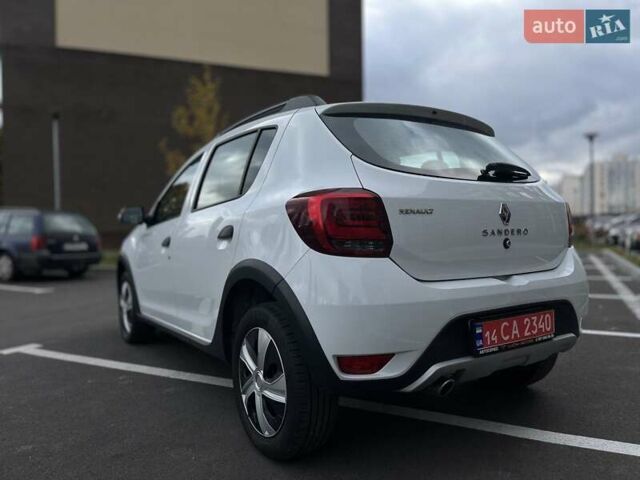 Рено Сандеро 2018 у Чернігові на Automoto.ua Білий Рено Сандеро, об'ємом двигуна 1.5 л та пробігом 174 тис. км за 9950 $, фото 15 на Automoto.ua