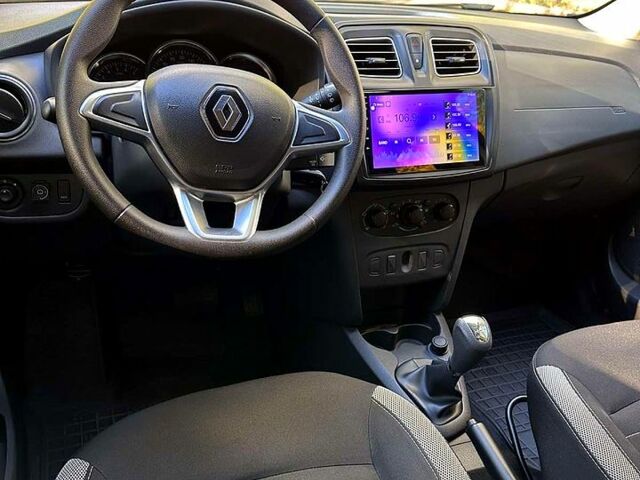 Білий Рено Сандеро, об'ємом двигуна 0.9 л та пробігом 57 тис. км за 9500 $, фото 9 на Automoto.ua