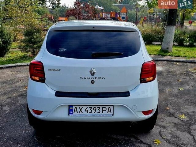 Білий Рено Сандеро, об'ємом двигуна 0.9 л та пробігом 13 тис. км за 9650 $, фото 18 на Automoto.ua