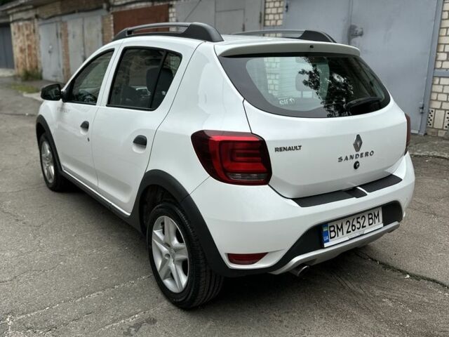 Белый Рено Сандеро, объемом двигателя 0.9 л и пробегом 276 тыс. км за 7500 $, фото 5 на Automoto.ua