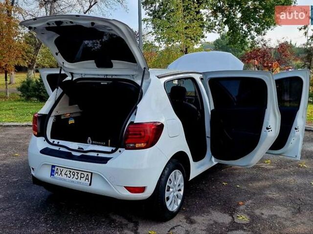 Белый Рено Сандеро, объемом двигателя 0.9 л и пробегом 13 тыс. км за 9870 $, фото 38 на Automoto.ua