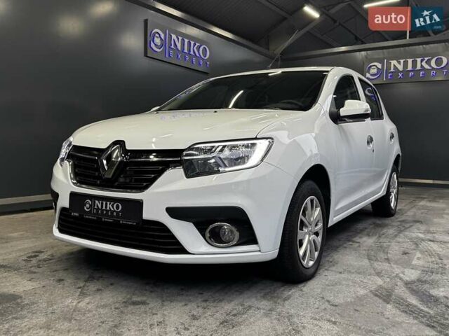 Білий Рено Сандеро, об'ємом двигуна 1.5 л та пробігом 91 тис. км за 9000 $, фото 3 на Automoto.ua