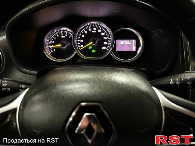 Белый Рено Сандеро, объемом двигателя 1.5 л и пробегом 136 тыс. км за 11000 $, фото 13 на Automoto.ua