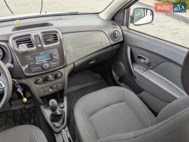 Рено Сандеро 2019 в Виннице на Automoto.ua Белый Рено Сандеро, объемом двигателя 1.46 л и пробегом 137 тыс. км за 8890 $, фото 27 на Automoto.ua