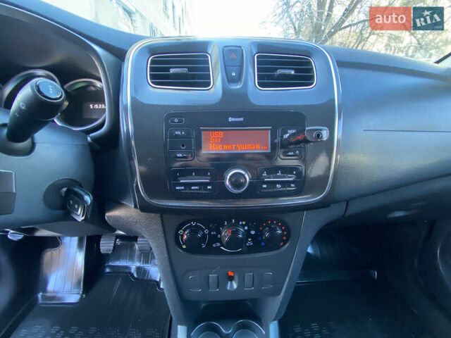 Белый Рено Сандеро, объемом двигателя 1 л и пробегом 51 тыс. км за 8800 $, фото 22 на Automoto.ua