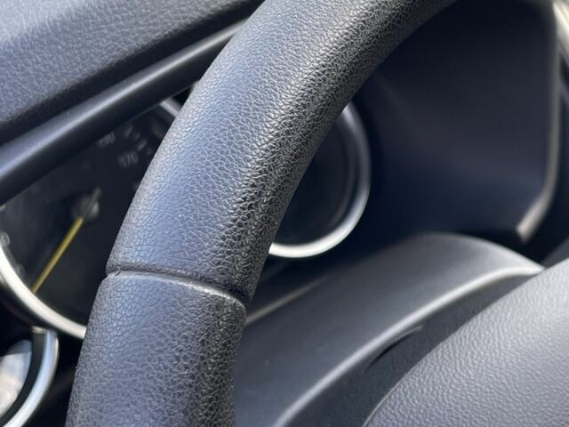 Білий Рено Сандеро, об'ємом двигуна 1 л та пробігом 31 тис. км за 8900 $, фото 7 на Automoto.ua