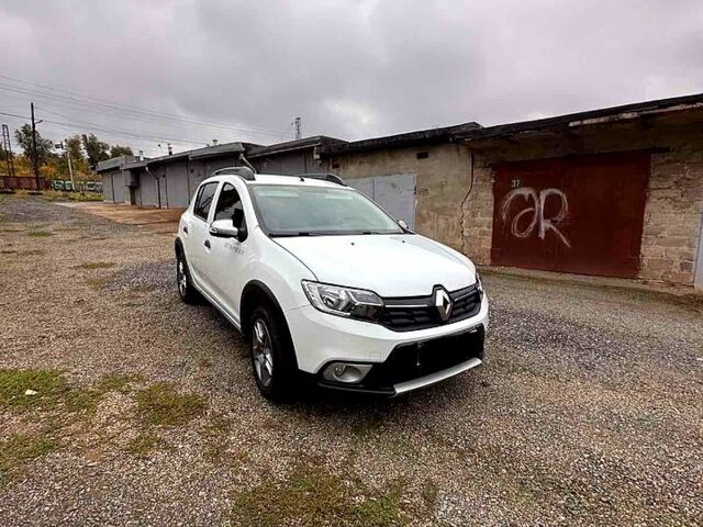 Білий Рено Сандеро, об'ємом двигуна 0.9 л та пробігом 57 тис. км за 9500 $, фото 2 на Automoto.ua