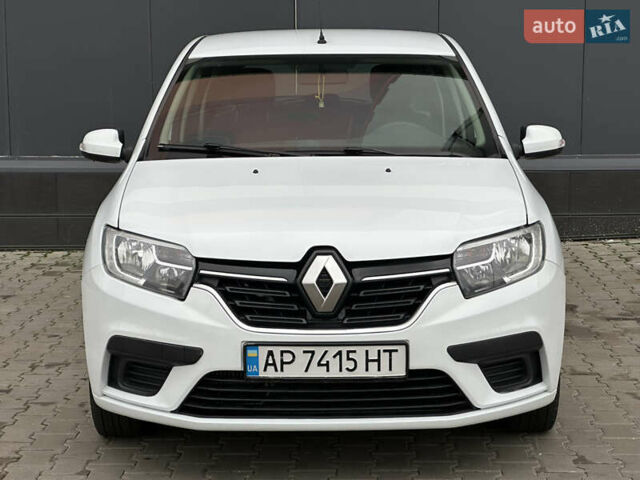 Белый Рено Сандеро, объемом двигателя 1.5 л и пробегом 118 тыс. км за 8900 $, фото 7 на Automoto.ua