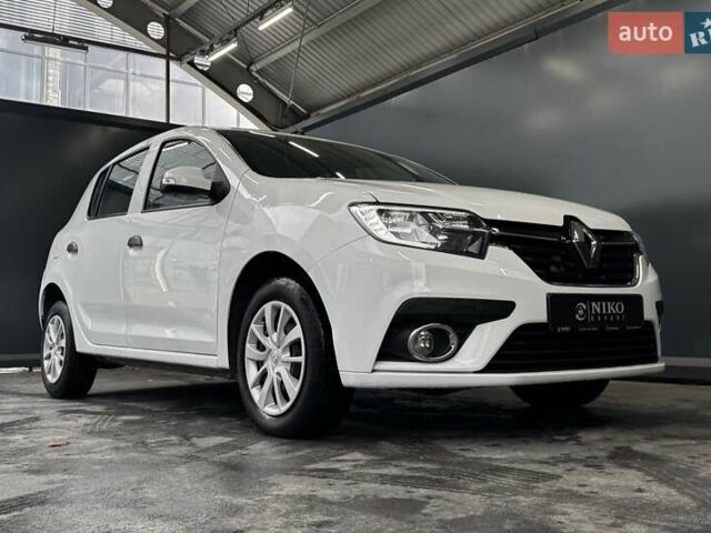 Белый Рено Сандеро, объемом двигателя 1.46 л и пробегом 76 тыс. км за 8900 $, фото 23 на Automoto.ua