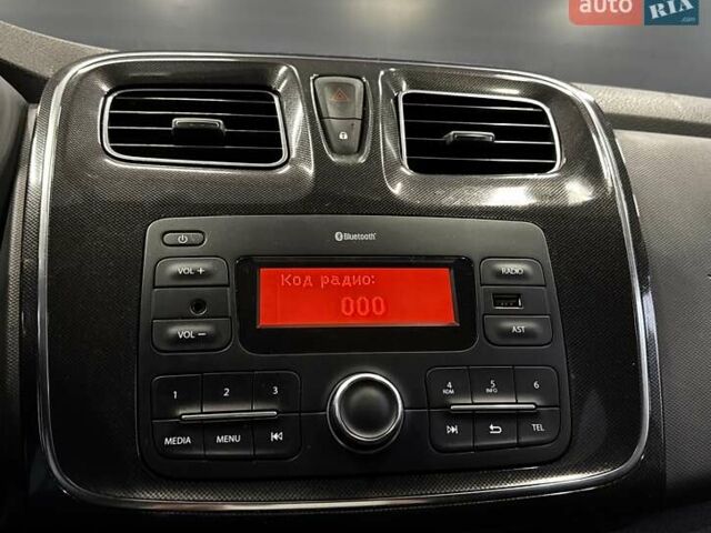 Белый Рено Сандеро, объемом двигателя 1.5 л и пробегом 73 тыс. км за 8500 $, фото 32 на Automoto.ua