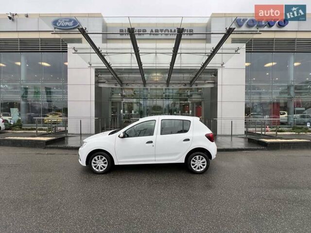 Рено Сандеро 2019 в Киеве на Automoto.ua Белый Рено Сандеро, объемом двигателя 1.46 л и пробегом 118 тыс. км за 9103 $, фото 3 на Automoto.ua