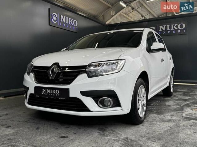 Белый Рено Сандеро, объемом двигателя 1.46 л и пробегом 76 тыс. км за 8900 $, фото 2 на Automoto.ua
