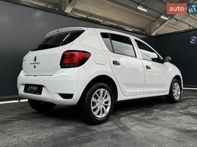 Белый Рено Сандеро, объемом двигателя 1.46 л и пробегом 76 тыс. км за 8900 $, фото 18 на Automoto.ua