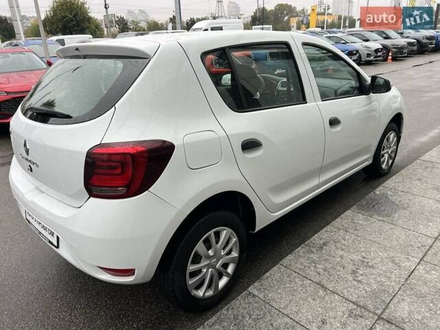 Рено Сандеро 2019 в Киеве на Automoto.ua Белый Рено Сандеро, объемом двигателя 1.46 л и пробегом 118 тыс. км за 9103 $, фото 6 на Automoto.ua