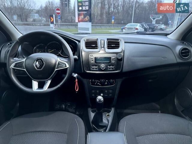 Белый Рено Сандеро, объемом двигателя 1 л и пробегом 135 тыс. км за 8000 $, фото 16 на Automoto.ua