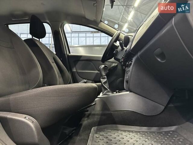 Белый Рено Сандеро, объемом двигателя 1.5 л и пробегом 73 тыс. км за 8500 $, фото 35 на Automoto.ua