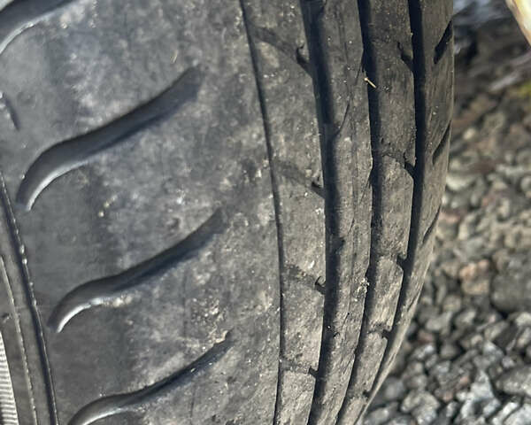 Белый Рено Сандеро, объемом двигателя 1 л и пробегом 31 тыс. км за 8900 $, фото 17 на Automoto.ua