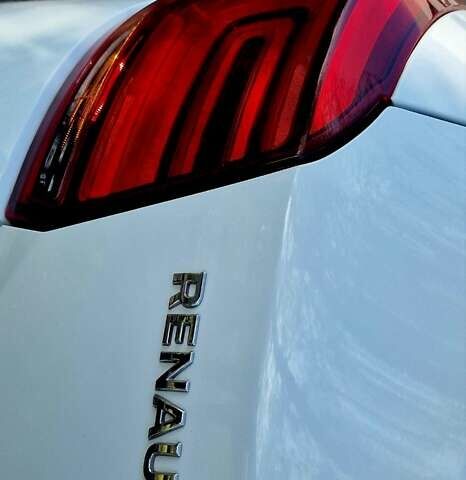 Білий Рено Сандеро, об'ємом двигуна 0.9 л та пробігом 13 тис. км за 9650 $, фото 23 на Automoto.ua