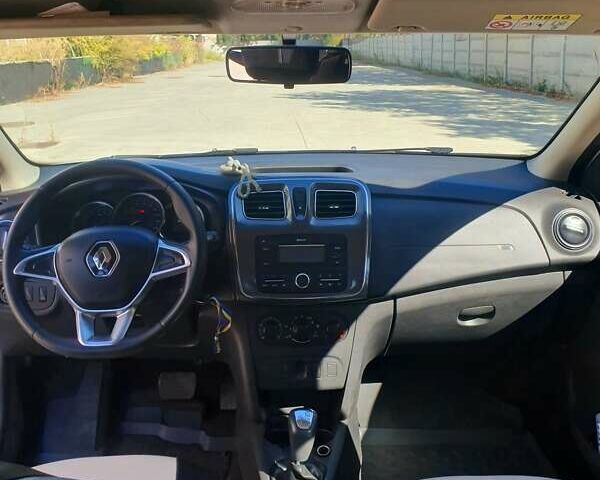 Білий Рено Сандеро, об'ємом двигуна 0.9 л та пробігом 180 тис. км за 9500 $, фото 10 на Automoto.ua