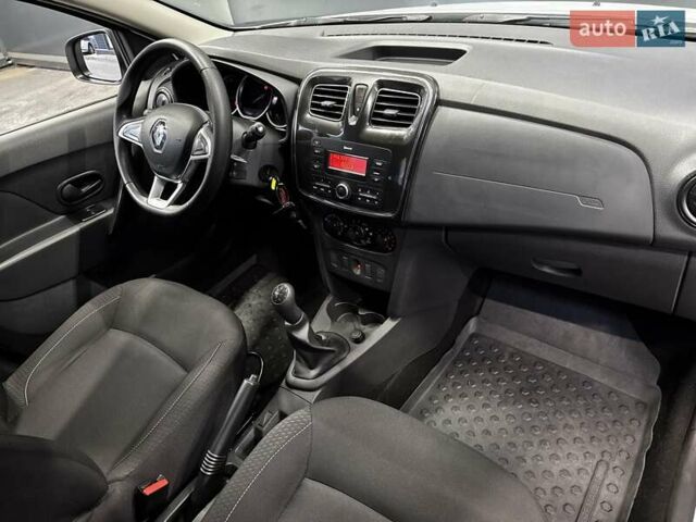 Белый Рено Сандеро, объемом двигателя 1.5 л и пробегом 73 тыс. км за 8500 $, фото 34 на Automoto.ua