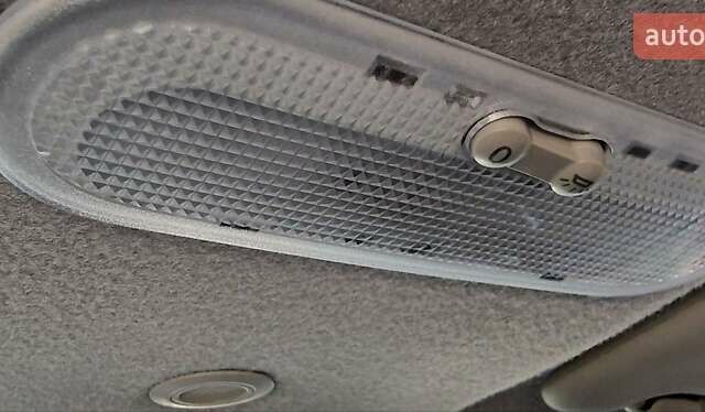 Белый Рено Сандеро, объемом двигателя 0.9 л и пробегом 13 тыс. км за 9870 $, фото 55 на Automoto.ua